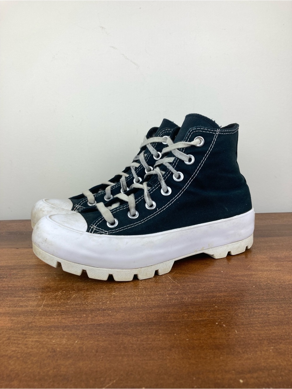 Converse Chuck Taylor All Star Lugged High Black Platform Shoes Women’s 7.